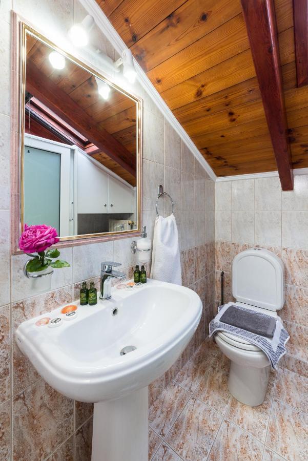 Soso'S Sea View Apartment Plános Екстериор снимка